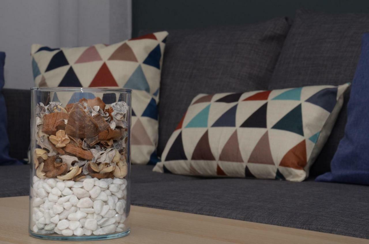 Modern And Cozy Apartment Piteşti Kültér fotó